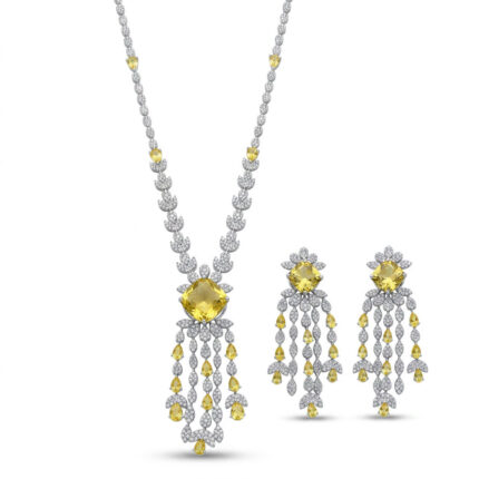 18K Gold Diamond Necklace & Earrings Set - 11.59ct