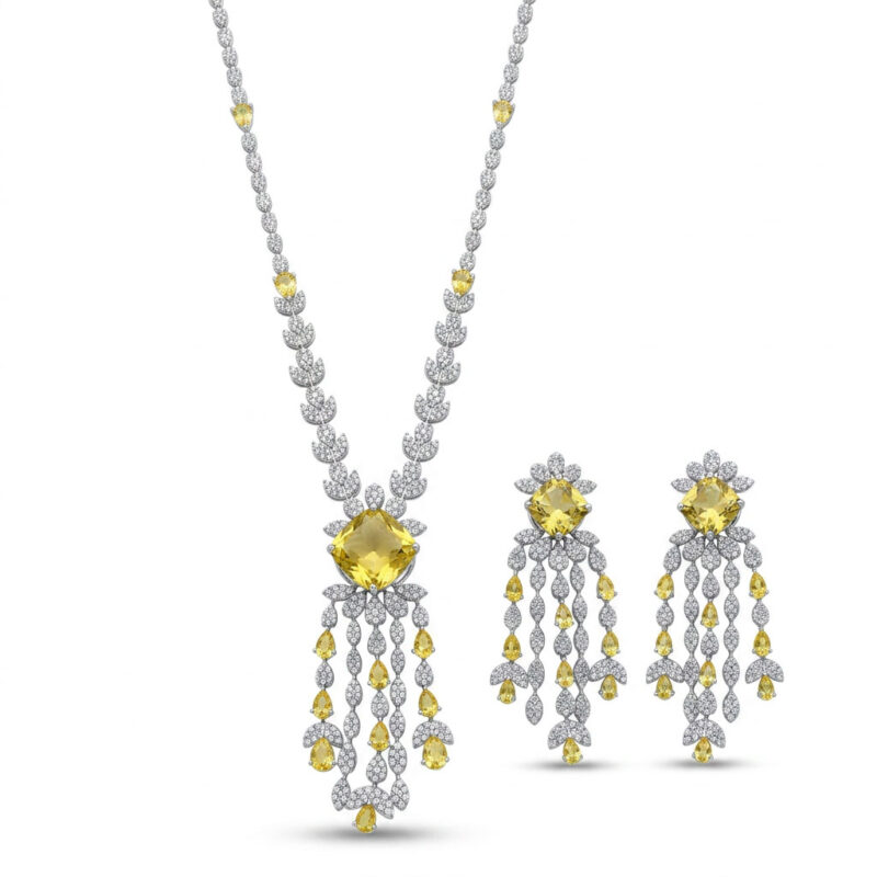 18K Gold Diamond Necklace & Earrings Set - 11.59ct