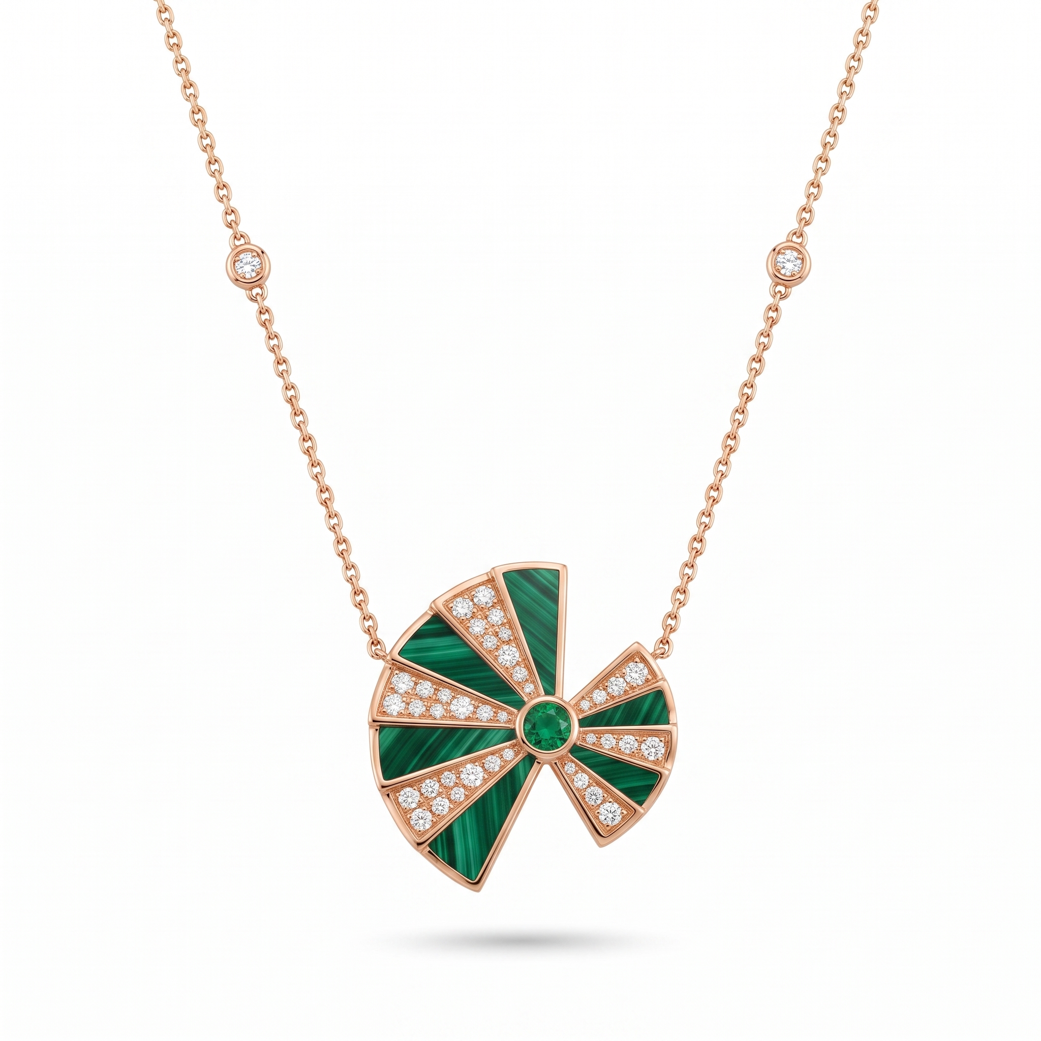 3a5a236cf430ae97691974fc06a74b44.jpg 18K Gold Diamond Pendant - 0.43ct 6.94g - Image 1